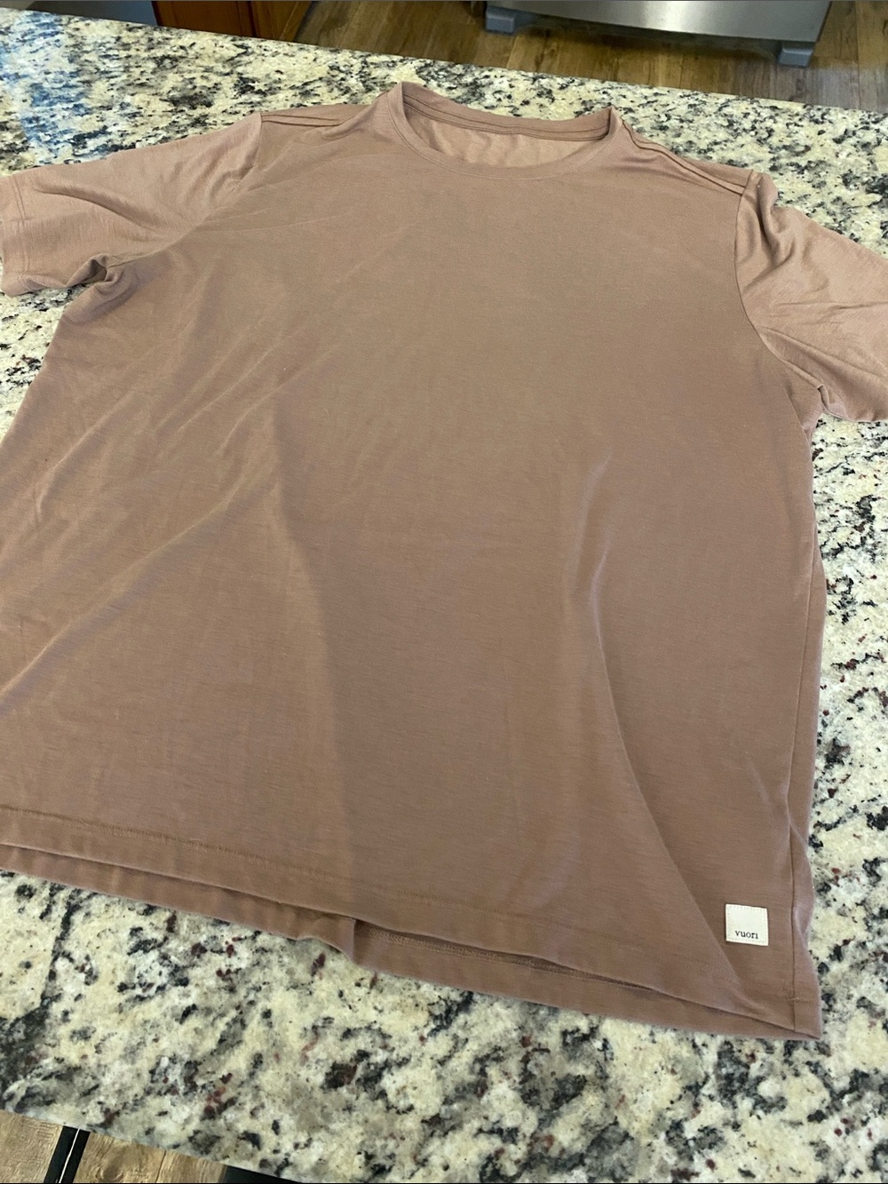 Vuori Strato Tech Short Sleeve Crew Neck T-Shirt in Mauve Brown
